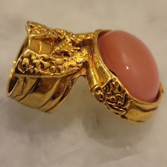 NWT Yves Saint Laurent Sz 4 RARE Pink YSL Arty Cabochon Statement 24KT Gold Ring - Picture 10 of 16